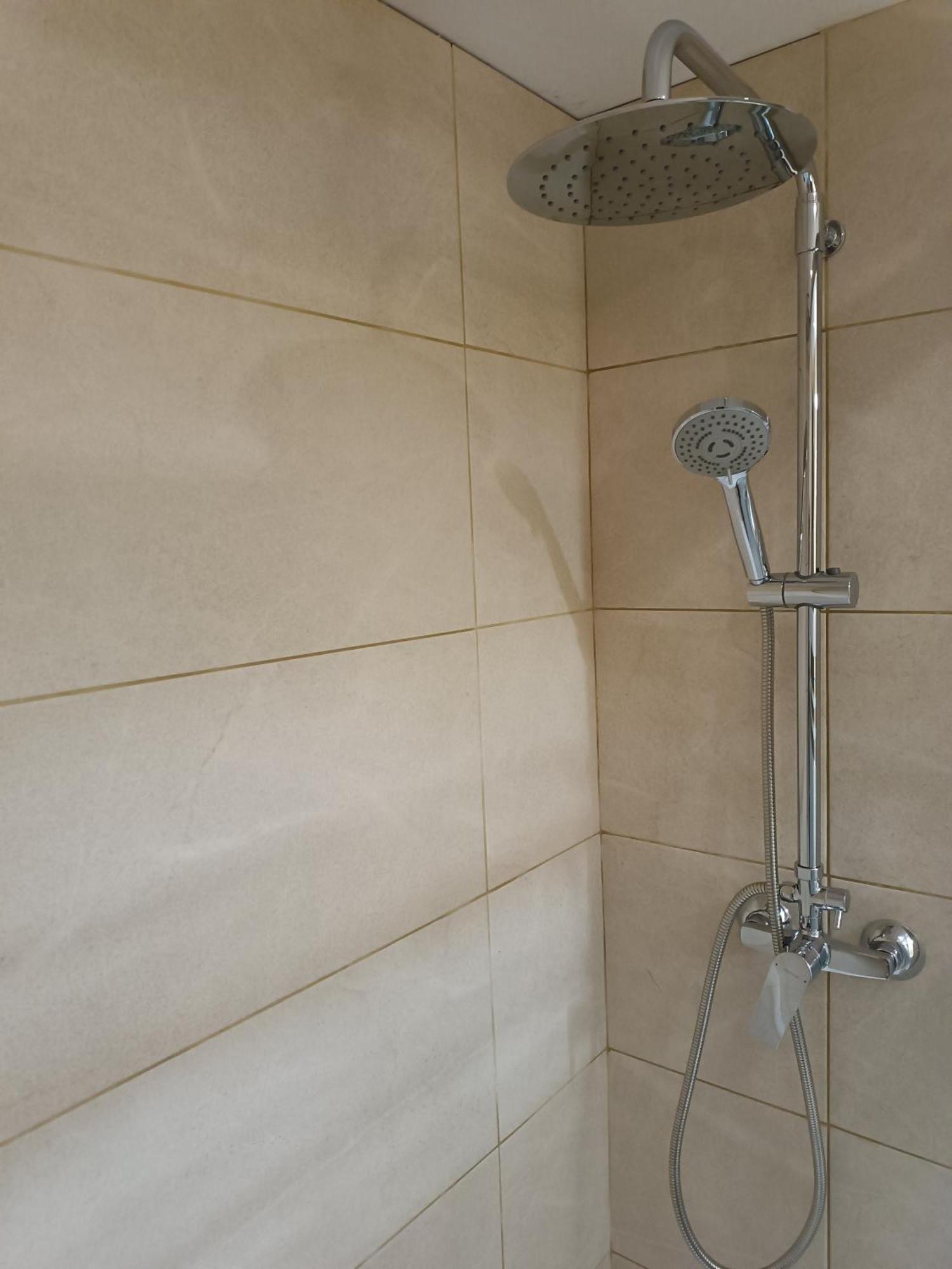 Duplex Con Piscina En Rubi Apartment Exterior photo